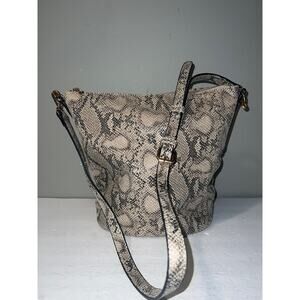 Sale!! Street Level Hobo: Serpent Skin Color Bag crossbody